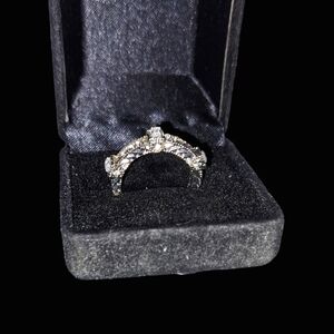 Silver fashion ring
